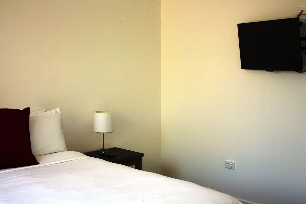 Phillip Island Off-Track Accommodation Cowes Bagian luar foto