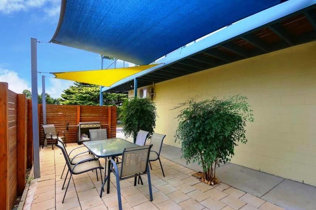 Phillip Island Off-Track Accommodation Cowes Bagian luar foto