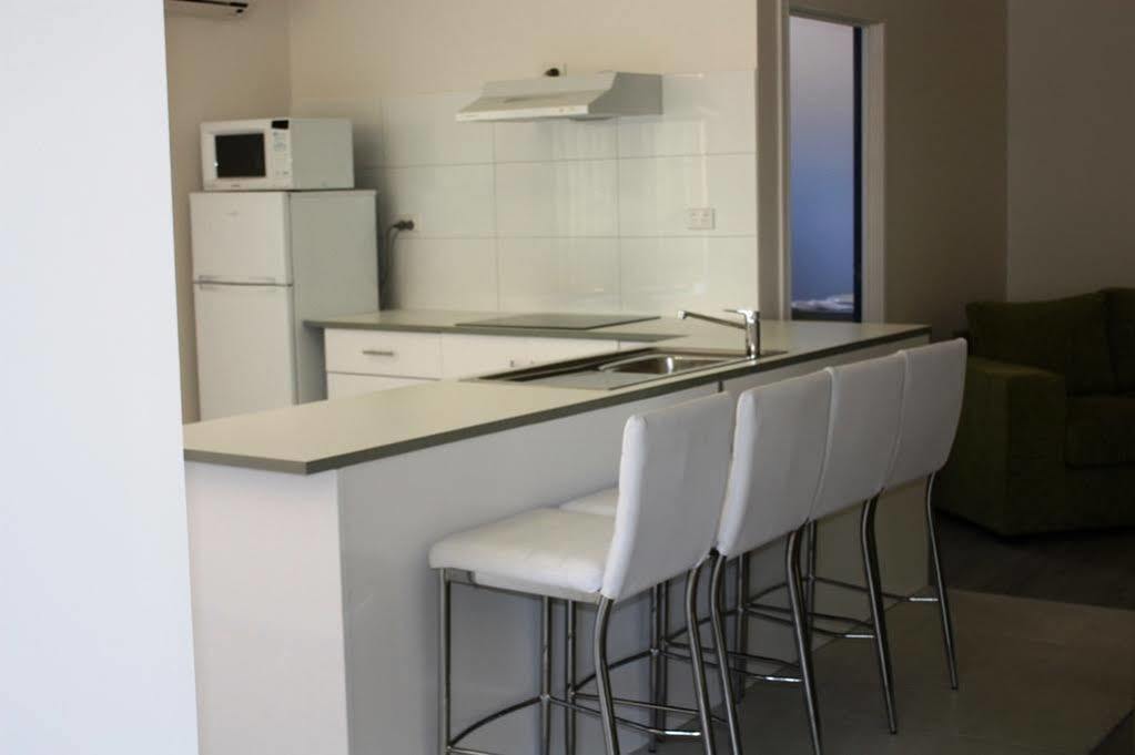 Phillip Island Off-Track Accommodation Cowes Bagian luar foto