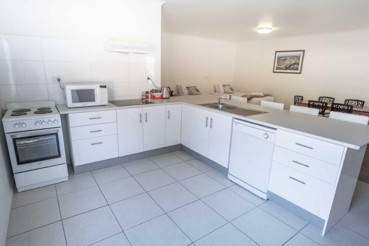 Phillip Island Off-Track Accommodation Cowes Bagian luar foto